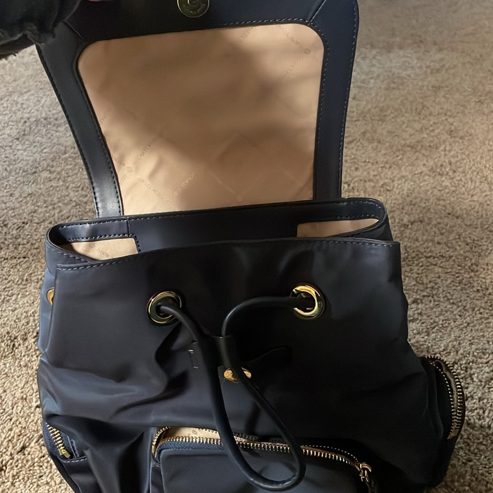 Micheal Kors backpack purse - Picture 2 of 4